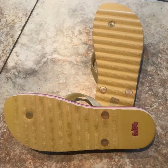 Disney  x coach minnie  flip flops - Picture 6 of 8